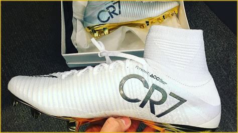 RARE Cristiano Ronaldo Nike Vitorias Limited Edition CR7